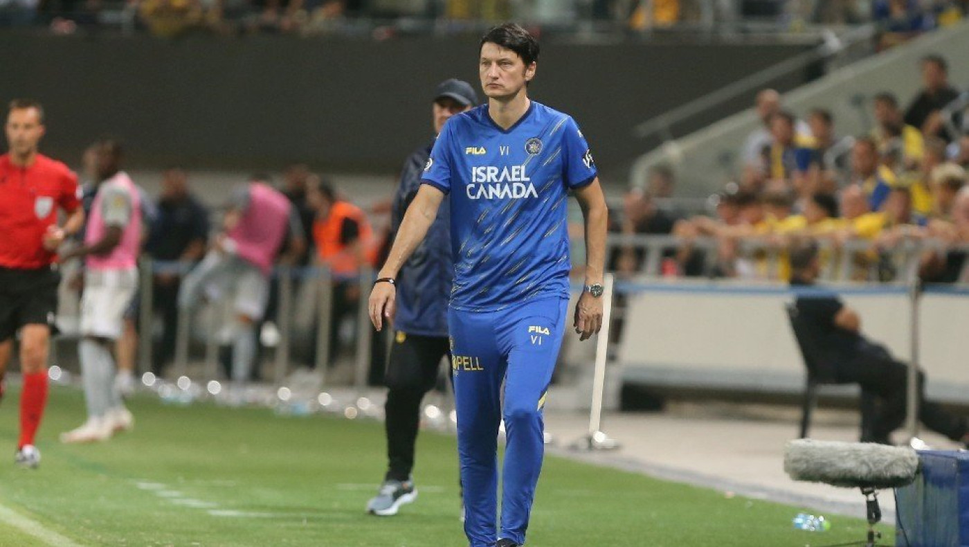 Ο Ίβιτς προβλέπει παιχνίδι υψηλής έντασης και προειδοποιεί τους παίκτες του