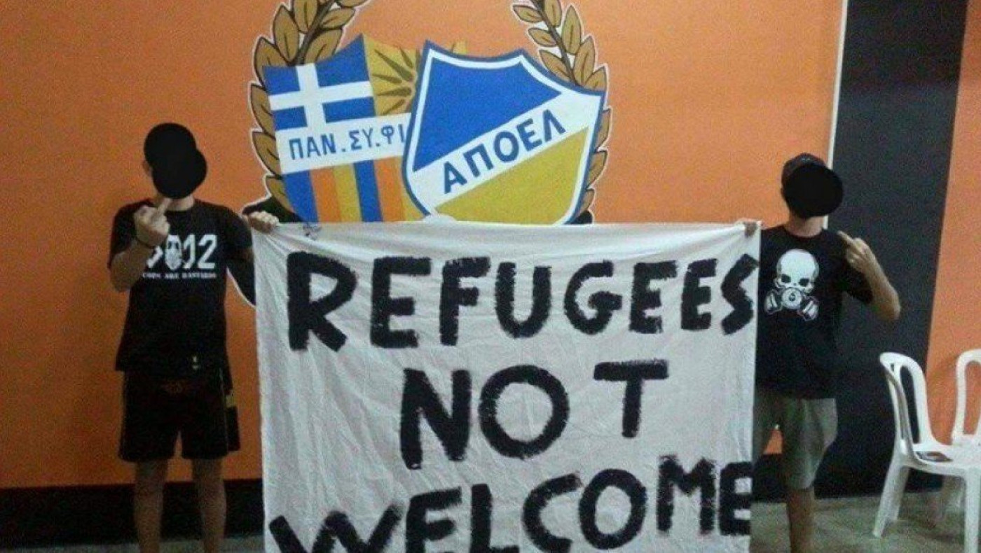 Το πανό που προκάλεσε αντιδράσεις στην Κύπρο