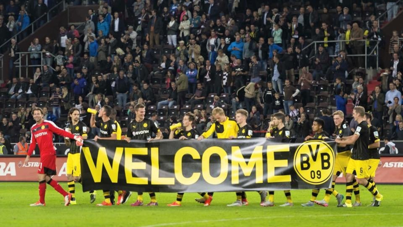 Μεγάλο κλαμπ και εκτός γραμμών