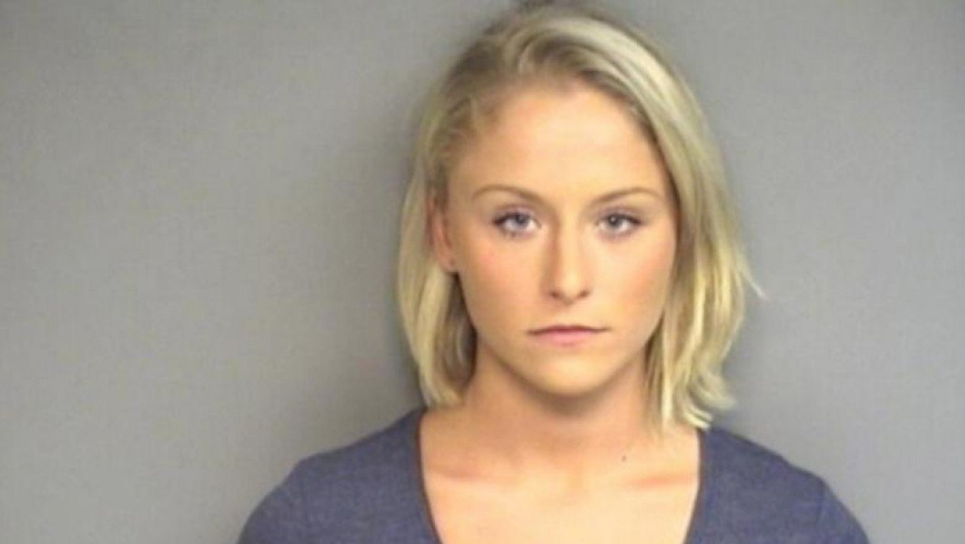 ΑΠΙΣΙΤΕΥΤΟ: Μαχαίρωσε τον φίλο της επειδή άργησε να κάνει... like