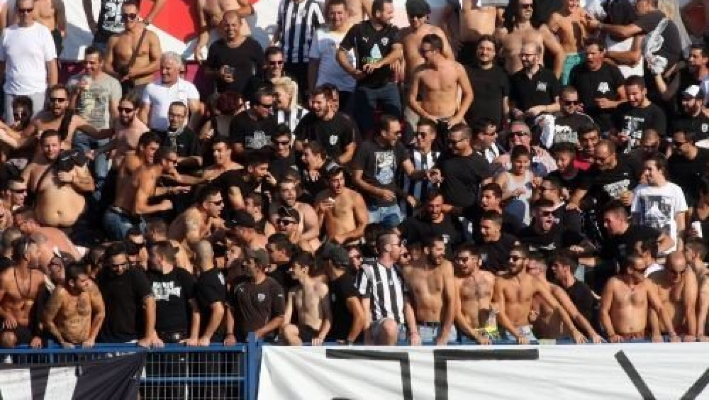 Στο γήπεδο... με κάθε τρόπο