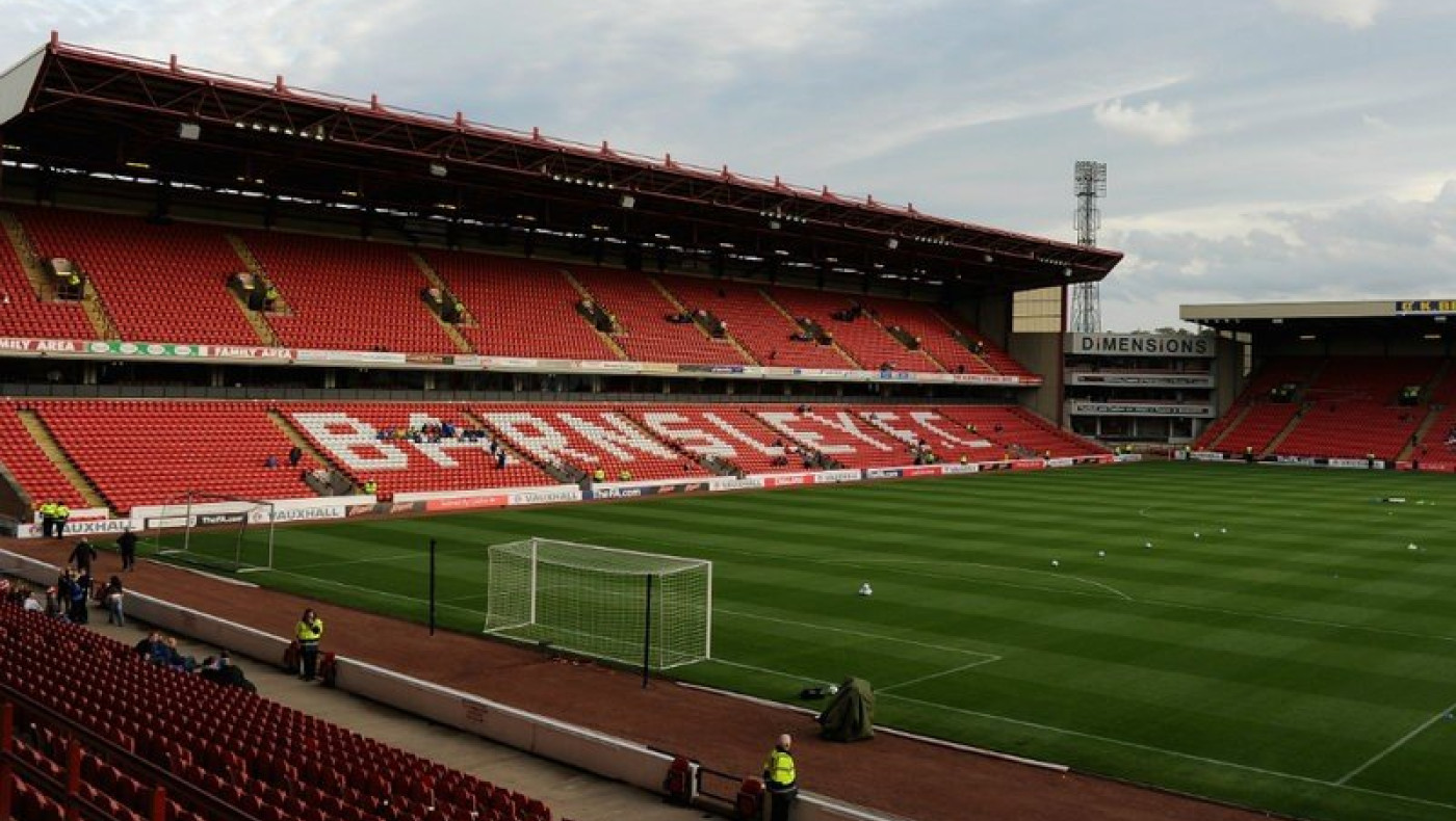 Οι οπαδοί της Μπάρνσλεϊ στο δικό τους κόσμο! (video)