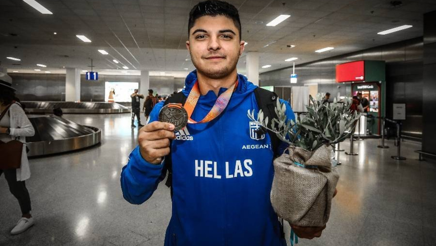 Γιάννης Κορακίδης: «Το πρωί σερβιτόρος και το απόγευμα προπόνηση, δεν υπάρχουν υποδομές» - Ο γίγαντας από το Κιλκίς ξεσπάει