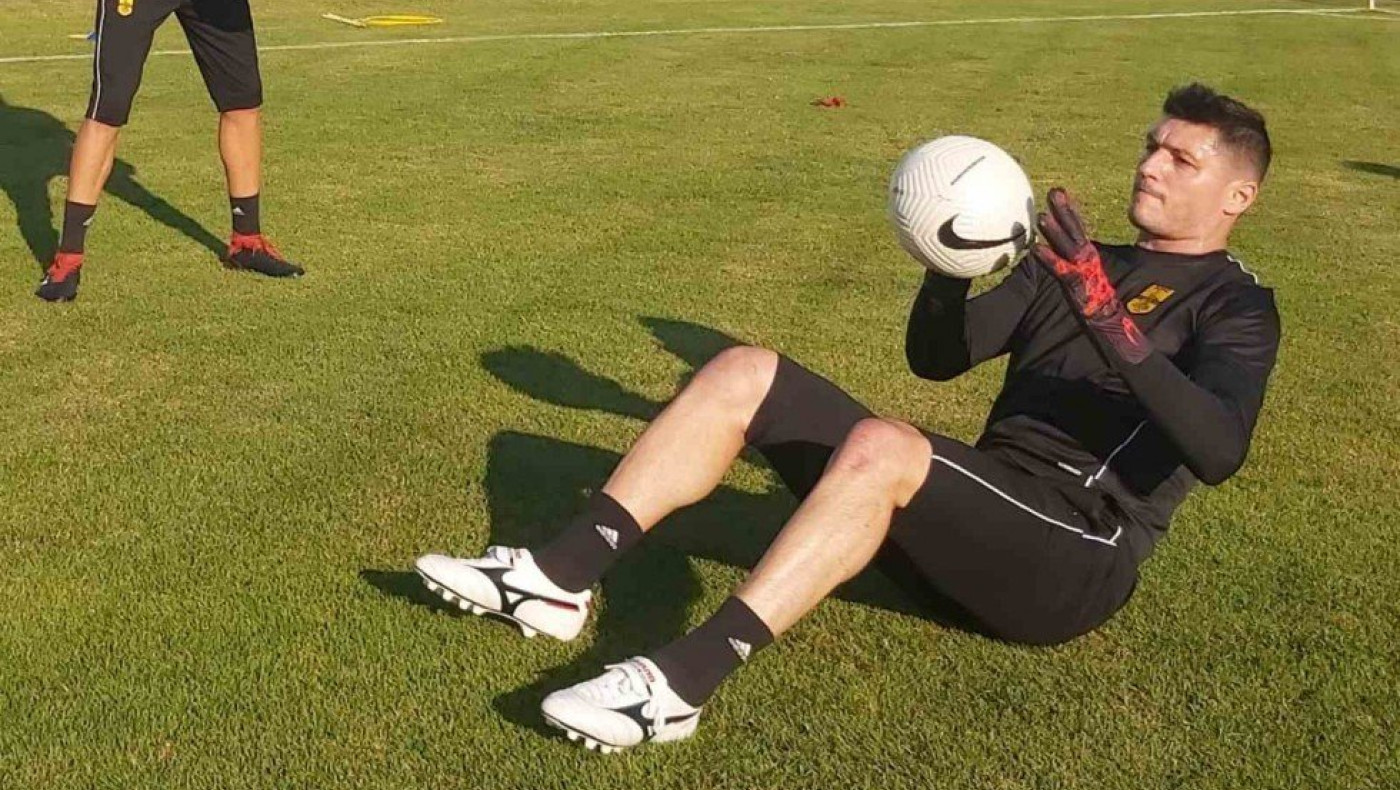 Τέλος Ντένις και Ναζλίδης από τον Άρη