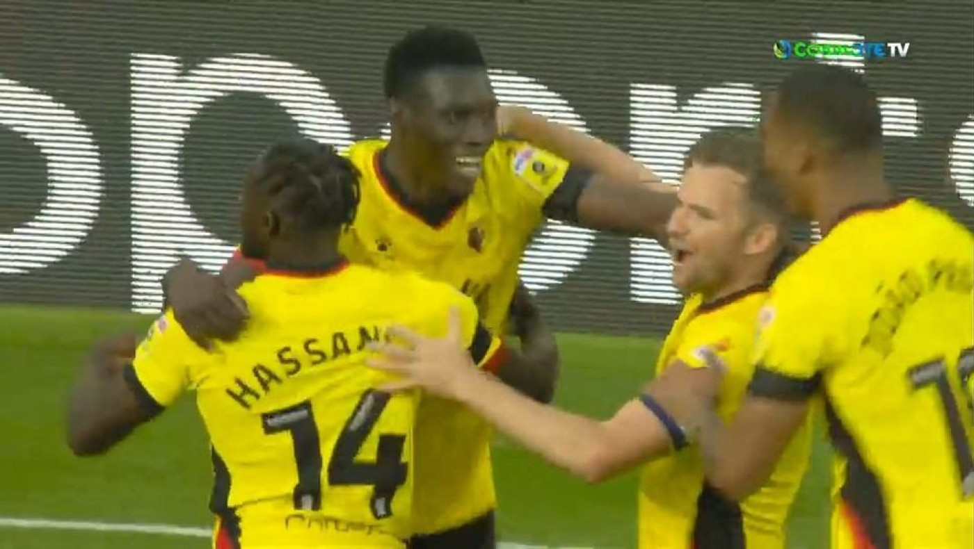 Το υπέροχο γκολ του Σαρ πίσω από τη σέντρα