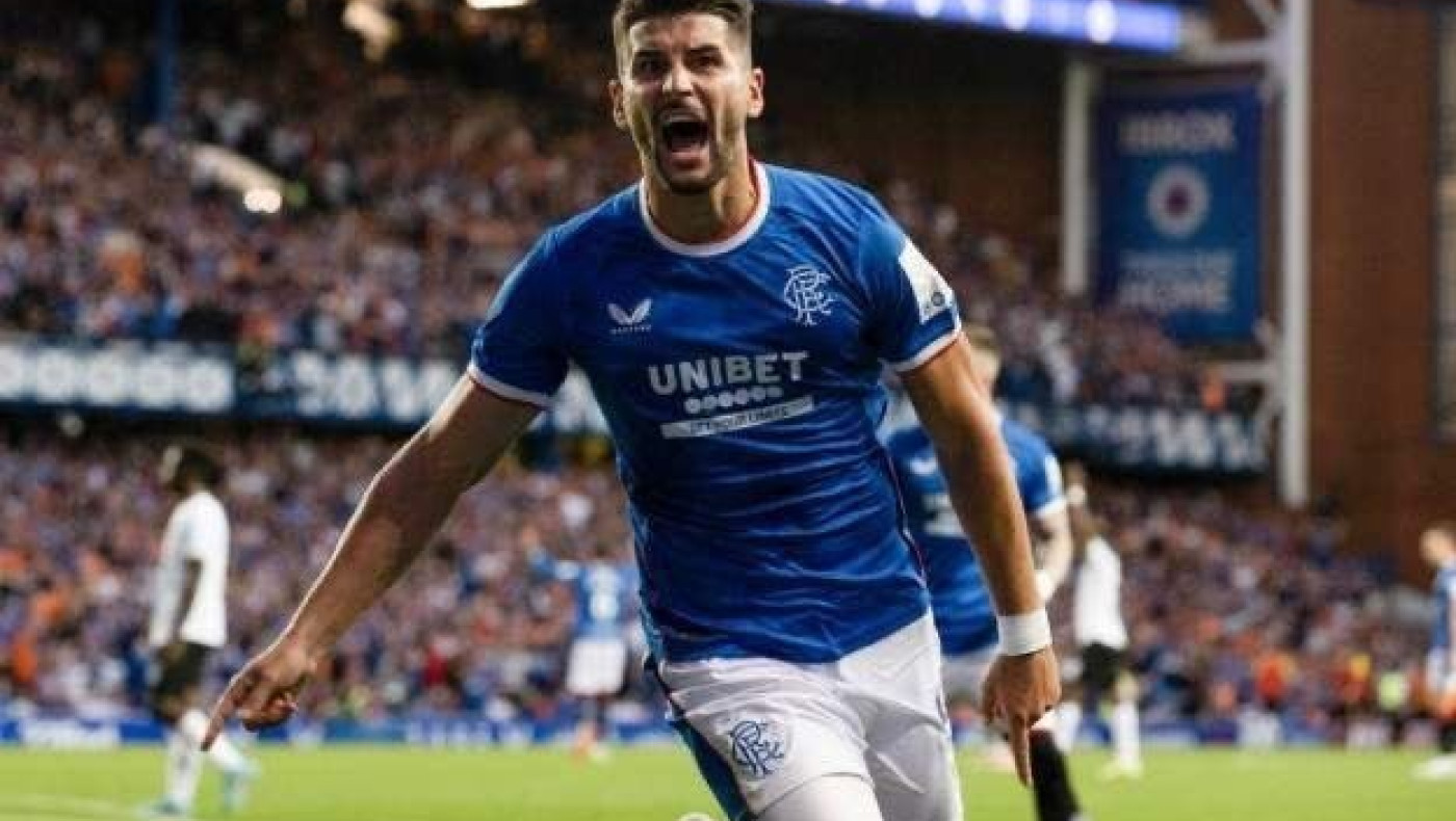 «Χτύπησε» ξανά ο Τσόλακ και ισοφάρισε την Αϊντχόβεν