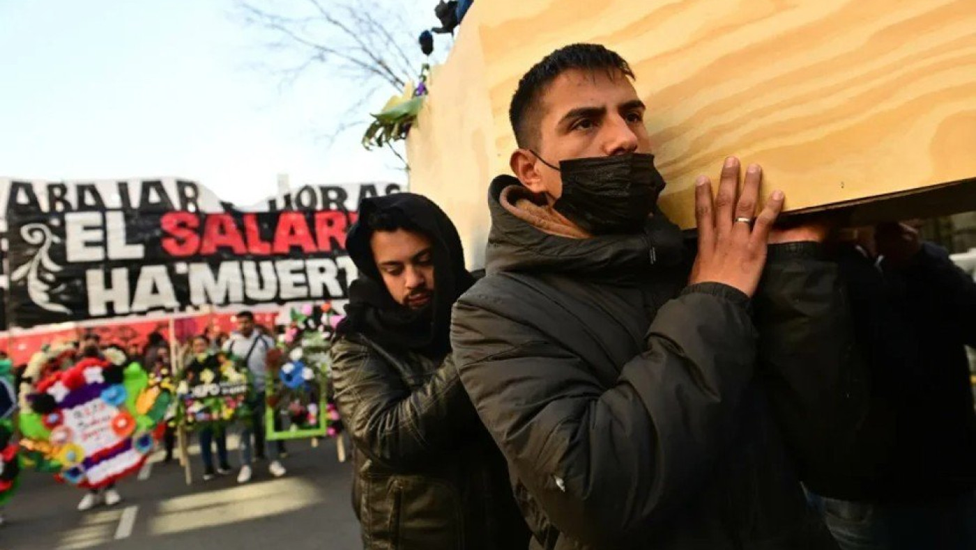 Απίστευτα πράγματα στην Αργεντινή όπου κήδεψαν τον κατώτατο μισθό