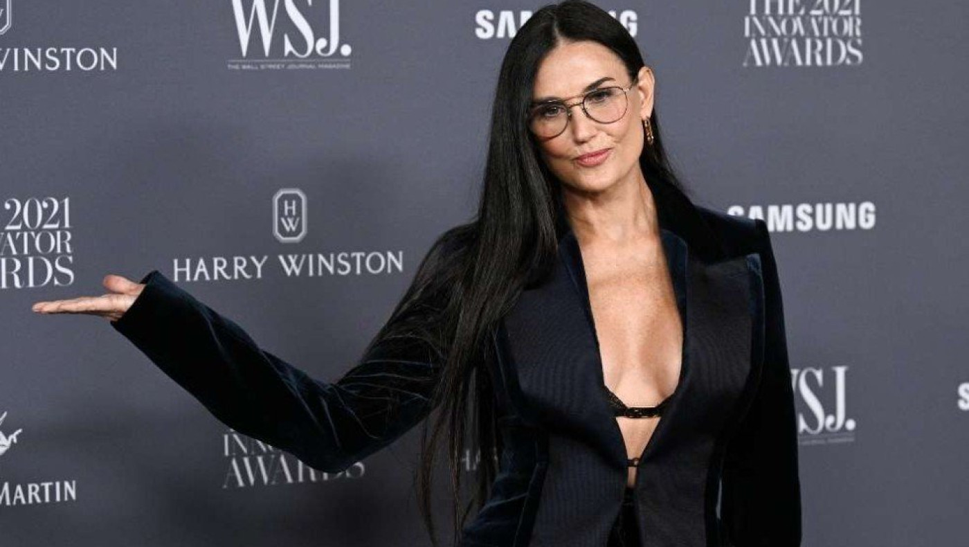 Η Ντέμι Μουρ τρελαίνει τα Ελληνικά νησιά