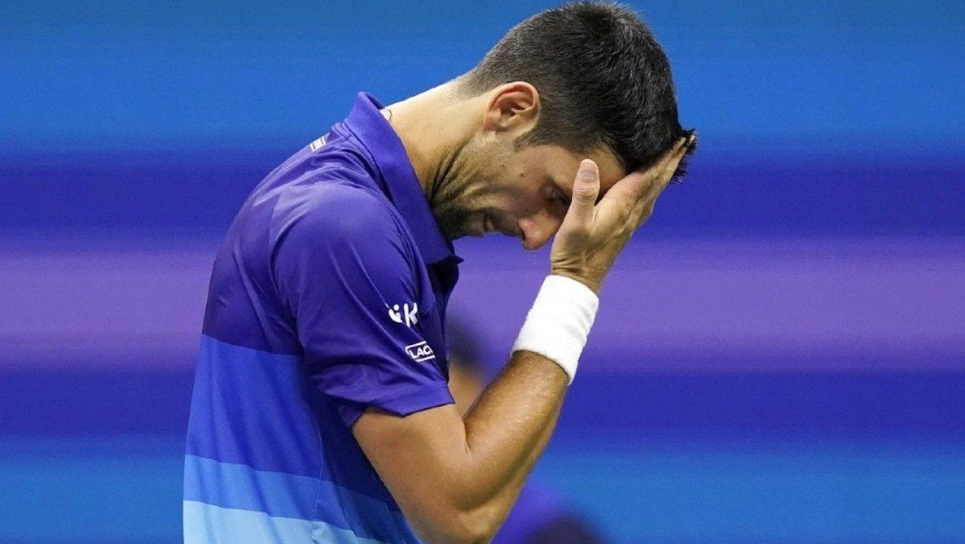 Τα... παράτησε ο Τζόκοβιτς απέναντι στον Ζβέρεφ