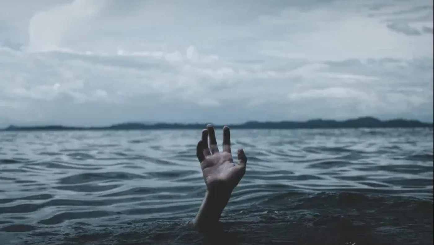 Σοκάρει ο πατέρας 6χρονης που πνίγηκε στην Κορινθία: «Δεν βούτηξα να την σώσω γιατί έχω άσθμα»