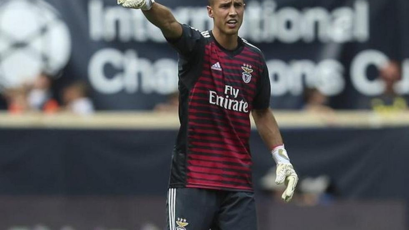 «Άγιαξ και Μάντσεστερ Γιουνάιτεντ για Βλαχοδήμο»