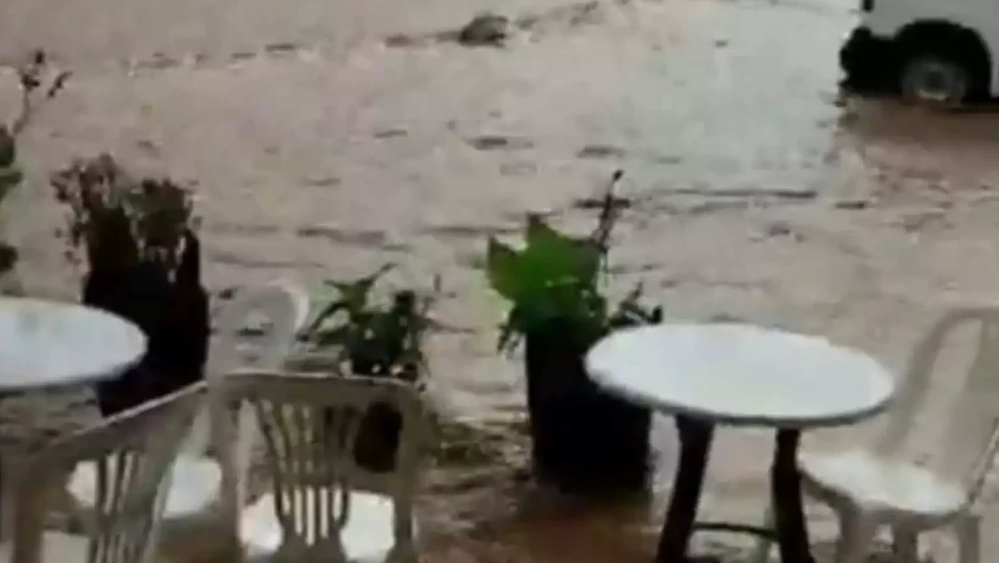 Κοζάνη: Πλημμύρες, διακοπές ρεύματος και μία φωτιά από κεραυνό μετά από καταιγίδα