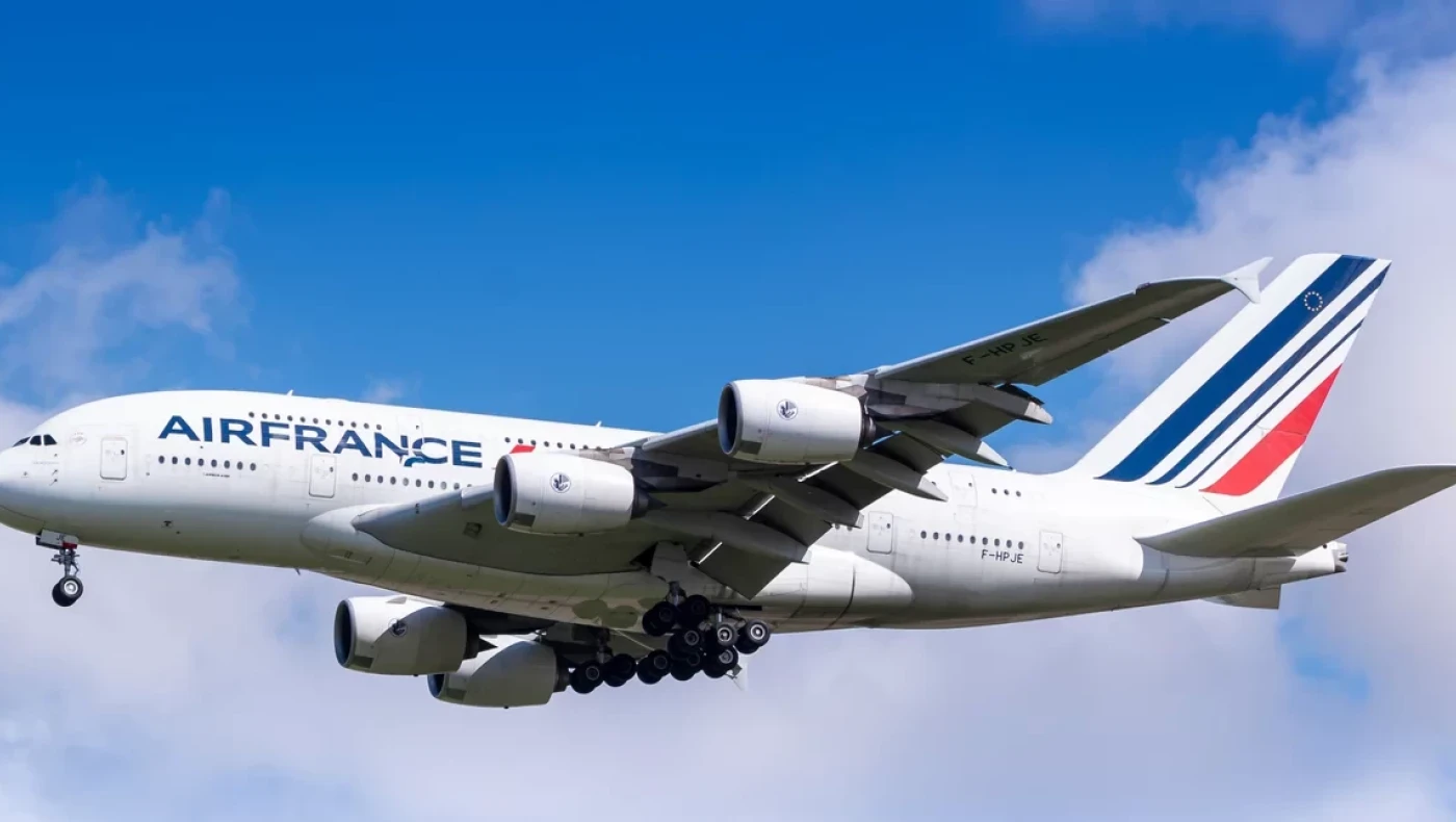 Απίστευτο: Πιλότοι πιάστηκαν στα χέρια εν ώρα πτήσης