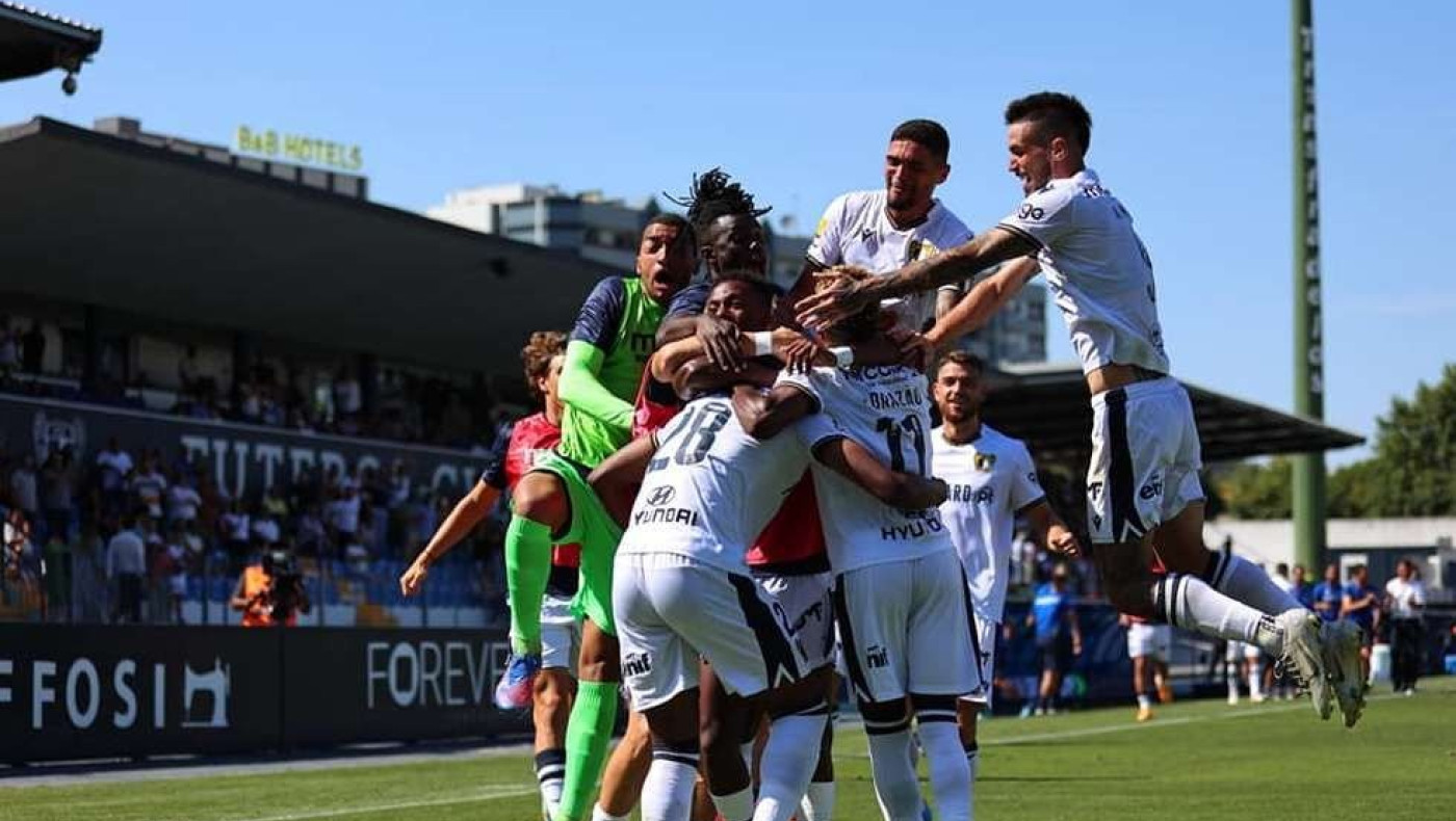 Πρώτη νίκη της Φαμαλικάο με βασικό Μιχάι