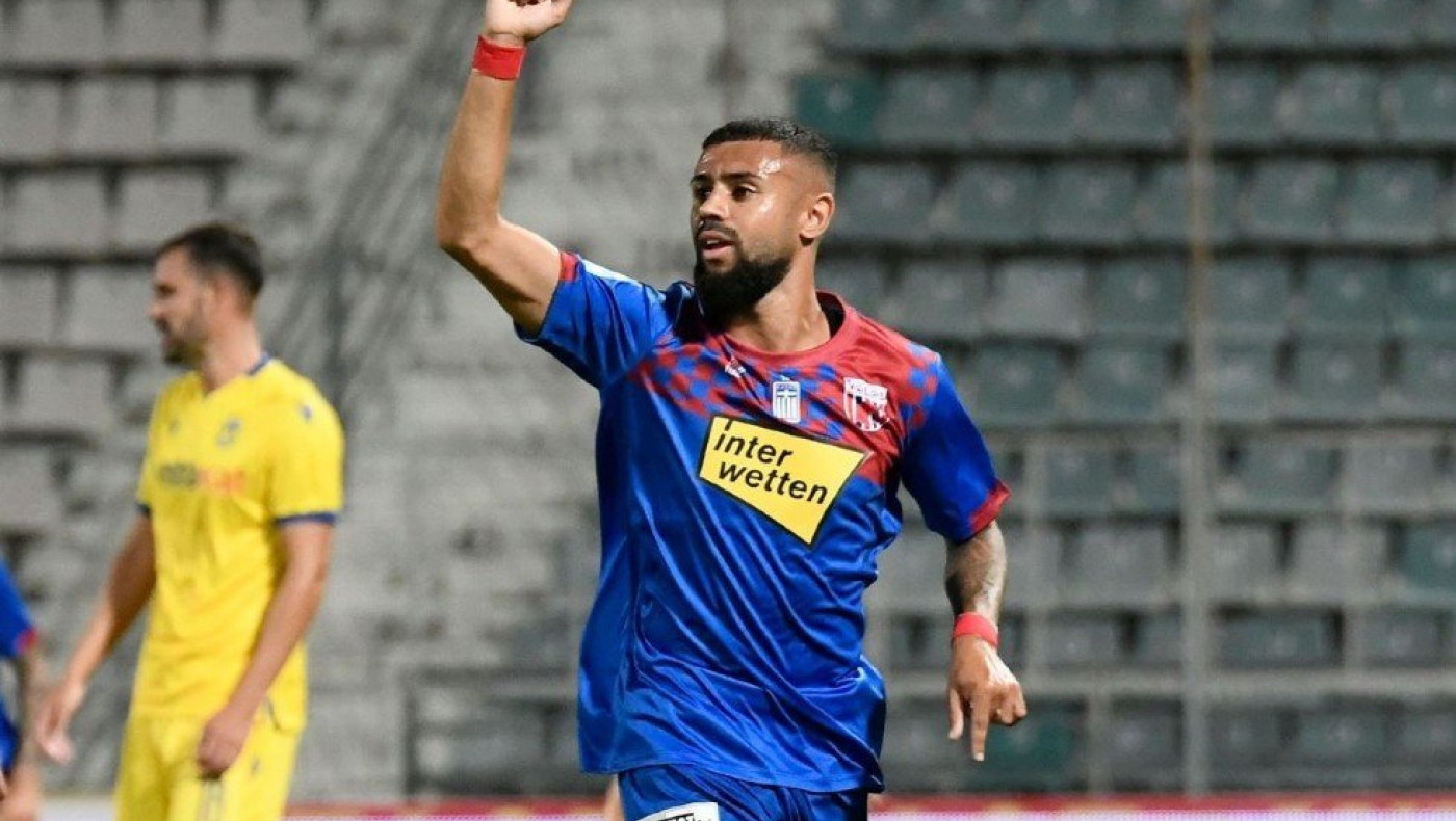 Ο Φερνάντες ανεβάζει το επίπεδο και στον εσωτερικό συναγωνισμό