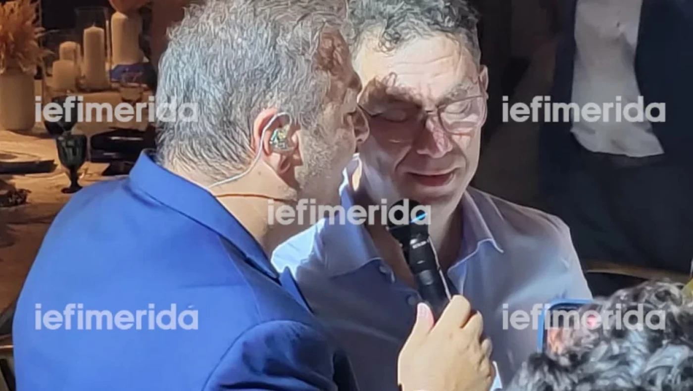 Ο Μπουρλά άφησε τα εμβόλια και τραγούδησε αγκαλιά με τον Ρέμο, στο φιλανθρωπικό γκαλά Blue Dream