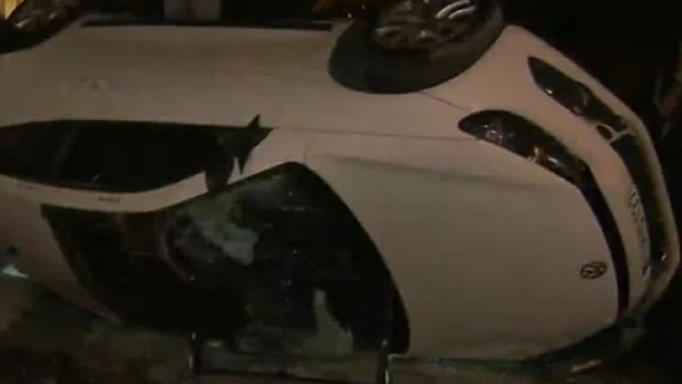 Θεσσαλονίκη: Σοβαρό τροχαίο με 30χρονο οδηγό - Του γύρισε τούμπα το αυτοκίνητο