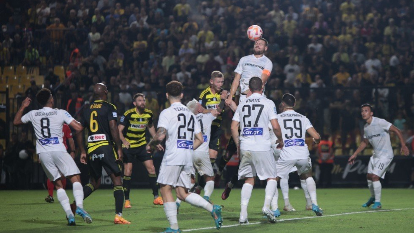 Η ιδιόμορφη... χειμερινή προετοιμασία και τα  ερωτηματικά για τις ελληνικές ομάδες