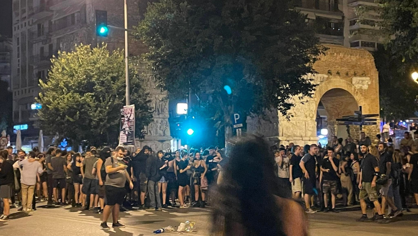 ΓΑΔΘ: «Δεν έγινε χρήση χημικών από αυτές στο χώρο της συναυλίας»