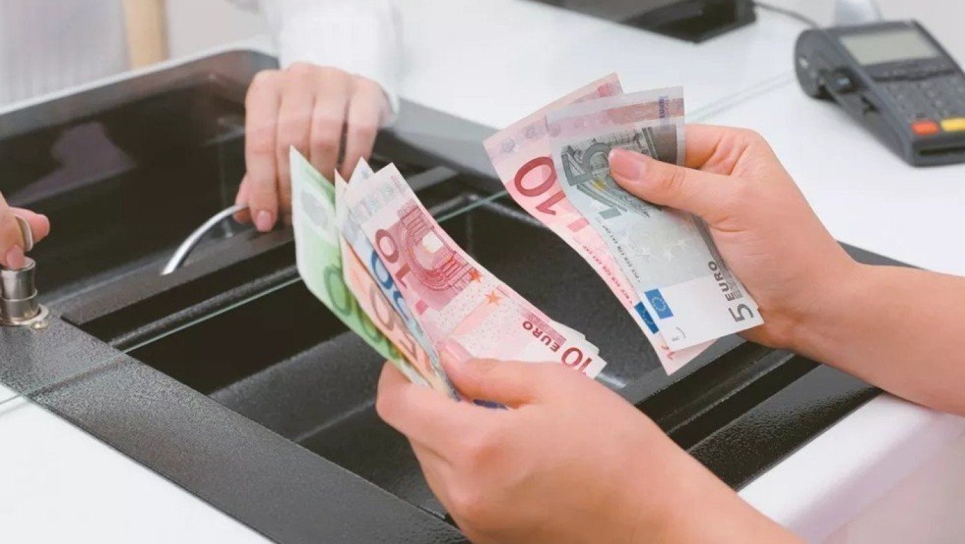 «Καπέλο» μία δόση σε παλιά και νέα δάνεια λόγω της αύξησης των επιτοκίων