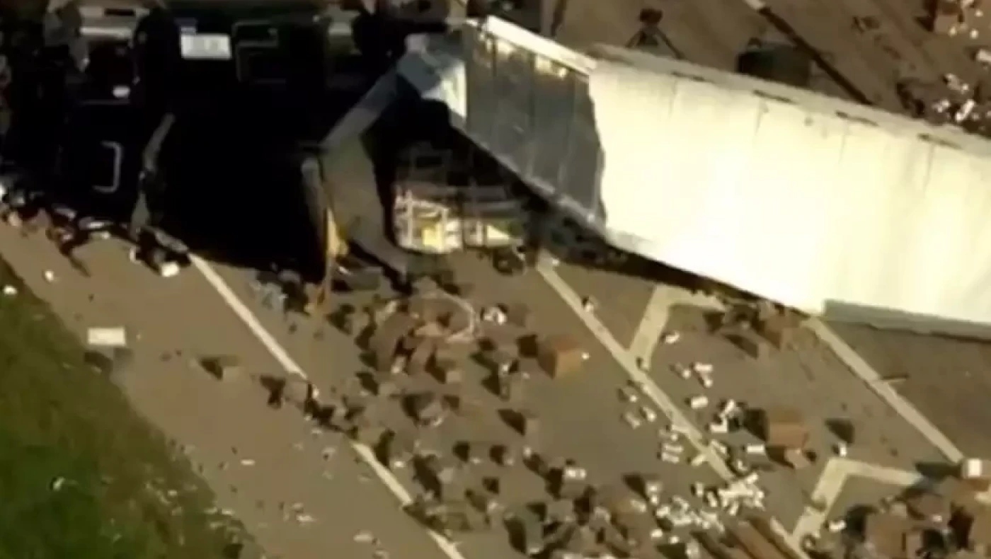 «Πλημμύρισε» από... δονητές αυτοκινητόδρομος της Οκλαχόμα στις ΗΠΑ