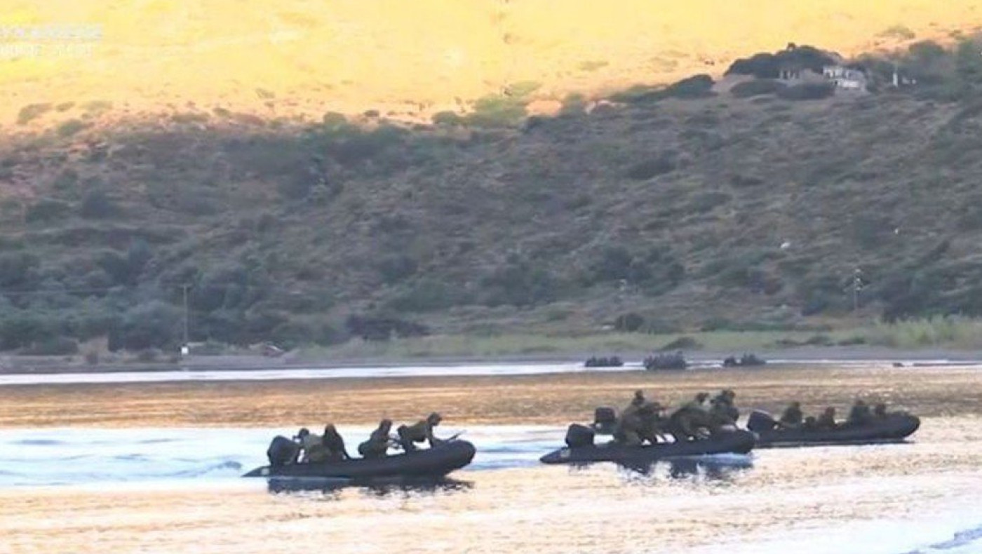 «Αργώ 2022»: Έλληνες και Γάλλοι κομάντο έκαναν «απόβαση» στη Σκύρο