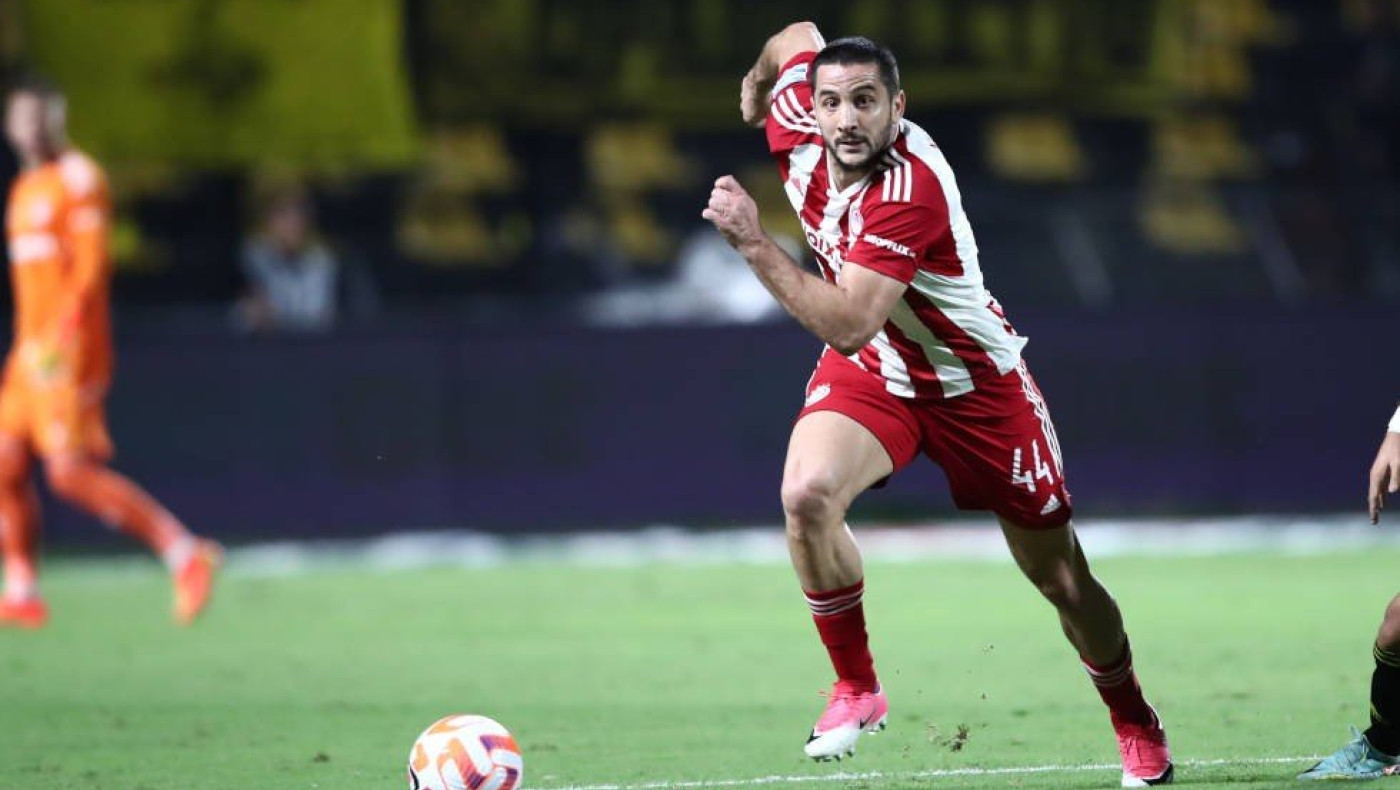 Τα «χρειάστηκε» ο Μανωλάς στο βίντεο της παρουσίασής του με αληθινό λιοντάρι (vid)