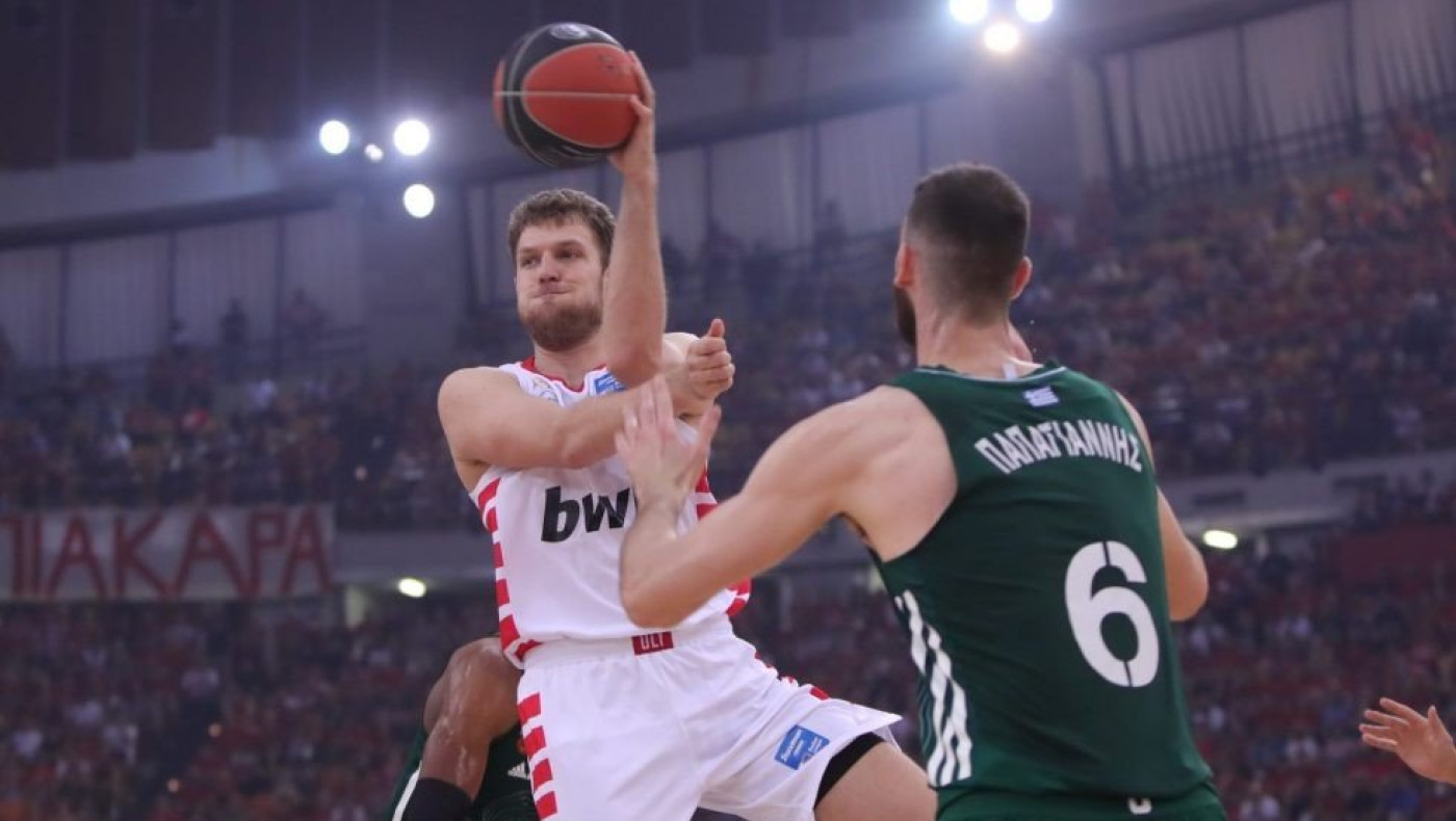 Super Cup: Ο Αυγενάκης βάζει στοπ στην μετακίνηση οπαδών