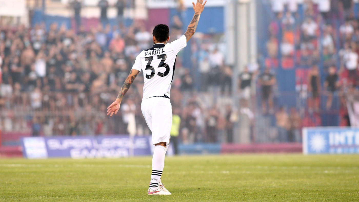 Η «ανάκριση» του Κλάους μέσω twitter (video)