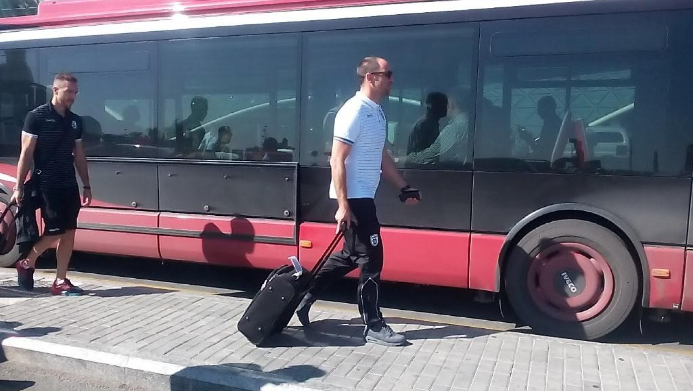 Κατάμεστη η αίθουσα Τύπου 