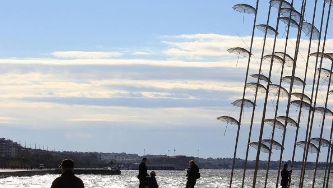 Γνωρίστε την «Όρθια Κωπηλασία» στην παραλία της Θεσσαλονίκης δωρεάν!