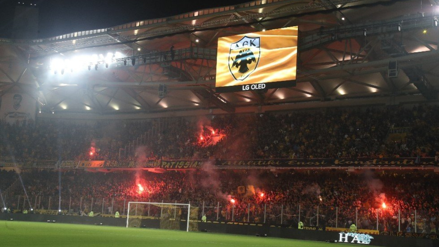 ΑΕΚ: Πρόστιμο για το πανό με Παναθηναϊκό-Με κόσμο κόντρα στον ΠΑΟΚ