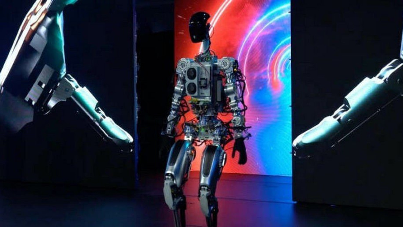 Optimus: Το νέο δημιούργημα της Tesla και ο σκεπτικισμός των επενδυτών (vids)