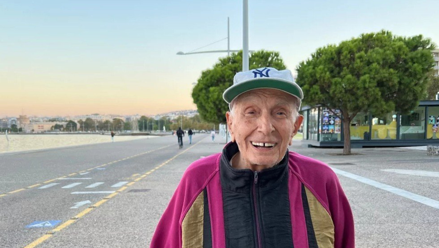 Ο γηραιότερος περιπατητής της Θεσσαλονίκης, φθάνει τα 100 - Οι συμβουλές μακροζωίας