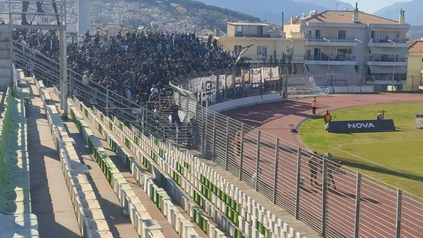 ΠΑΟΚ: Πολλοί οπαδοί του «δικεφάλου» στην Λειβαδειά, παράπονα για τα ακριβά εισιτήρια