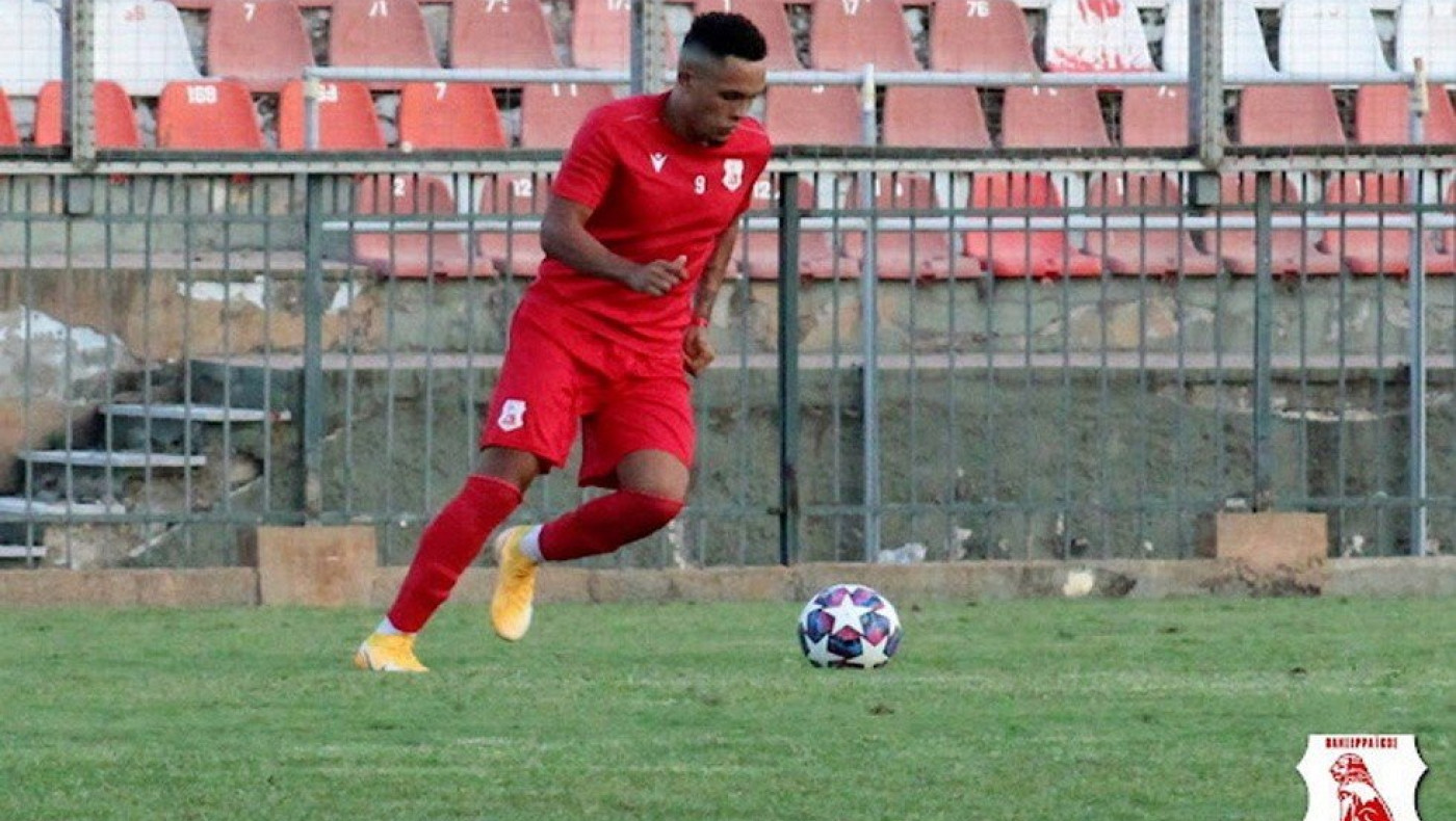 Αποχωρεί ο Ριβάλντο από τον Πανσερραϊκό