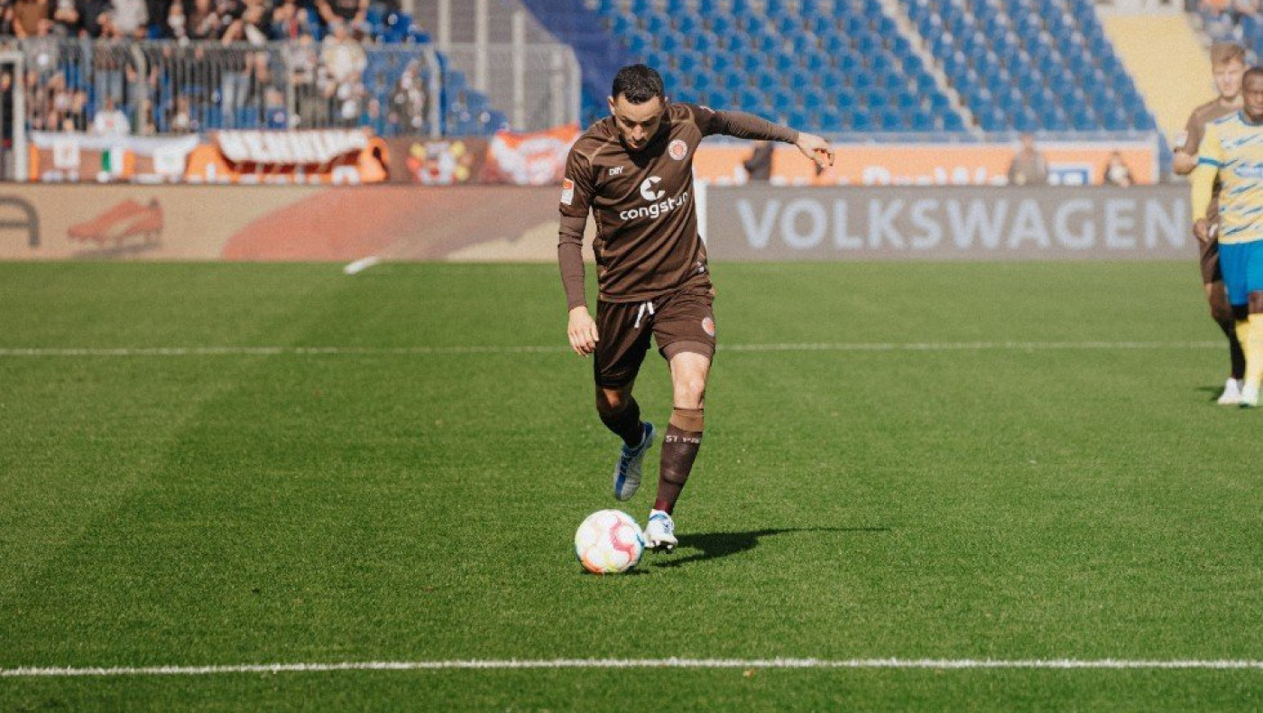 Έπαιξε... Playstation και σκόραρε με την Ζανκτ Πάουλι ο Σάλιακας!