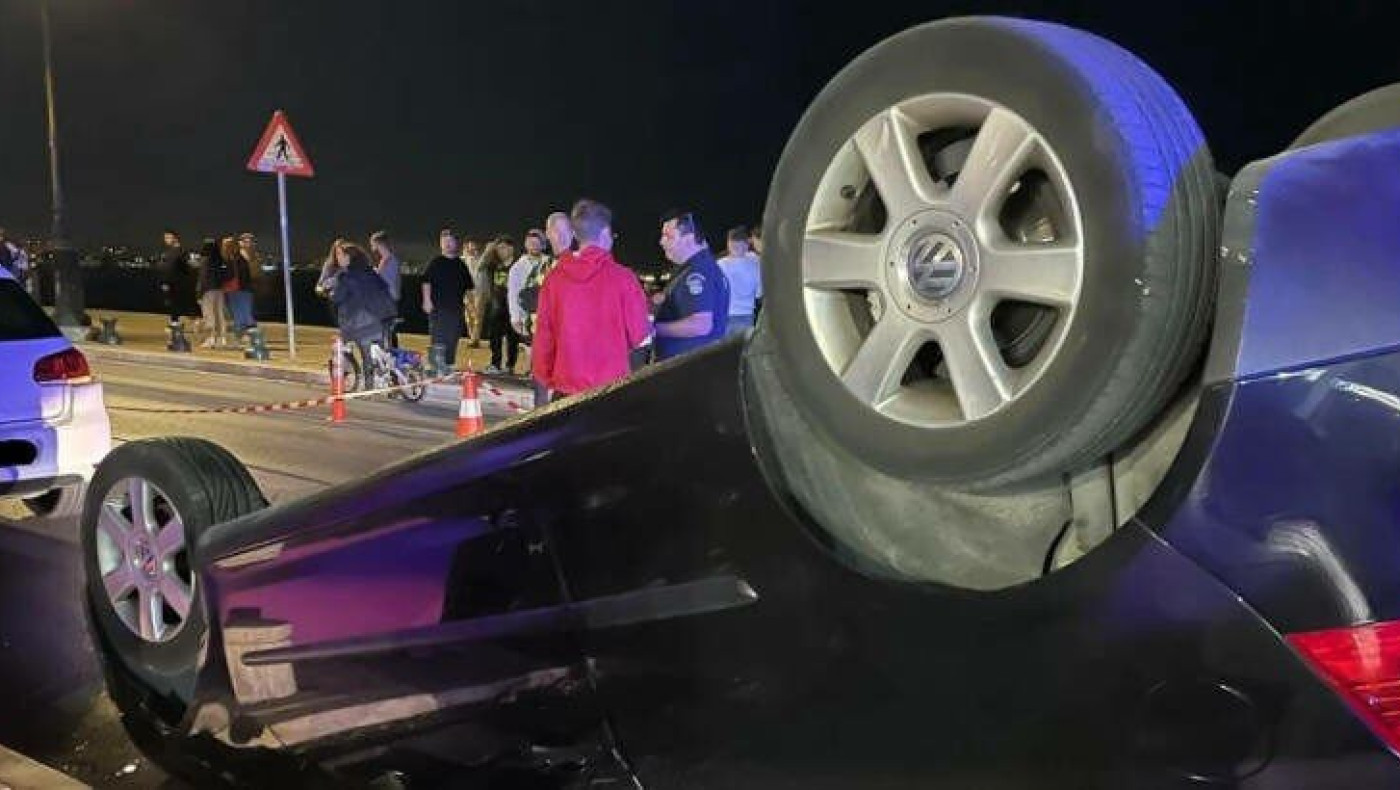 Θεσσαλονίκη: Τροχαίο ατύχημα στην παραλιακή – Τούμπαρε αυτοκίνητο