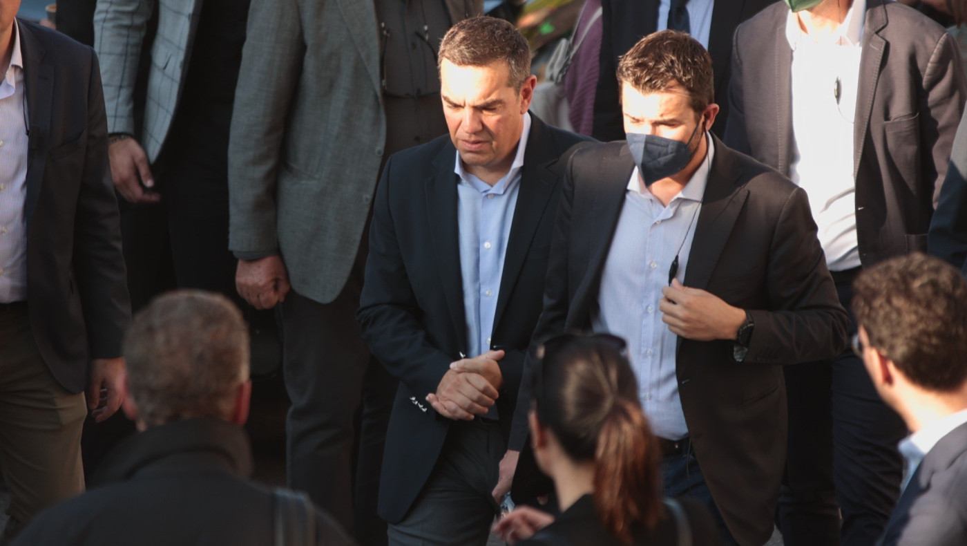 Στην κηδεία του Αλέξανδρου Νικολαΐδη ο Αλέξης Τσίπρας: «Τα λόγια σου θα δώσουν δύναμη σε χιλιάδες ανθρώπους που παλεύουν με τον καρκίνο»