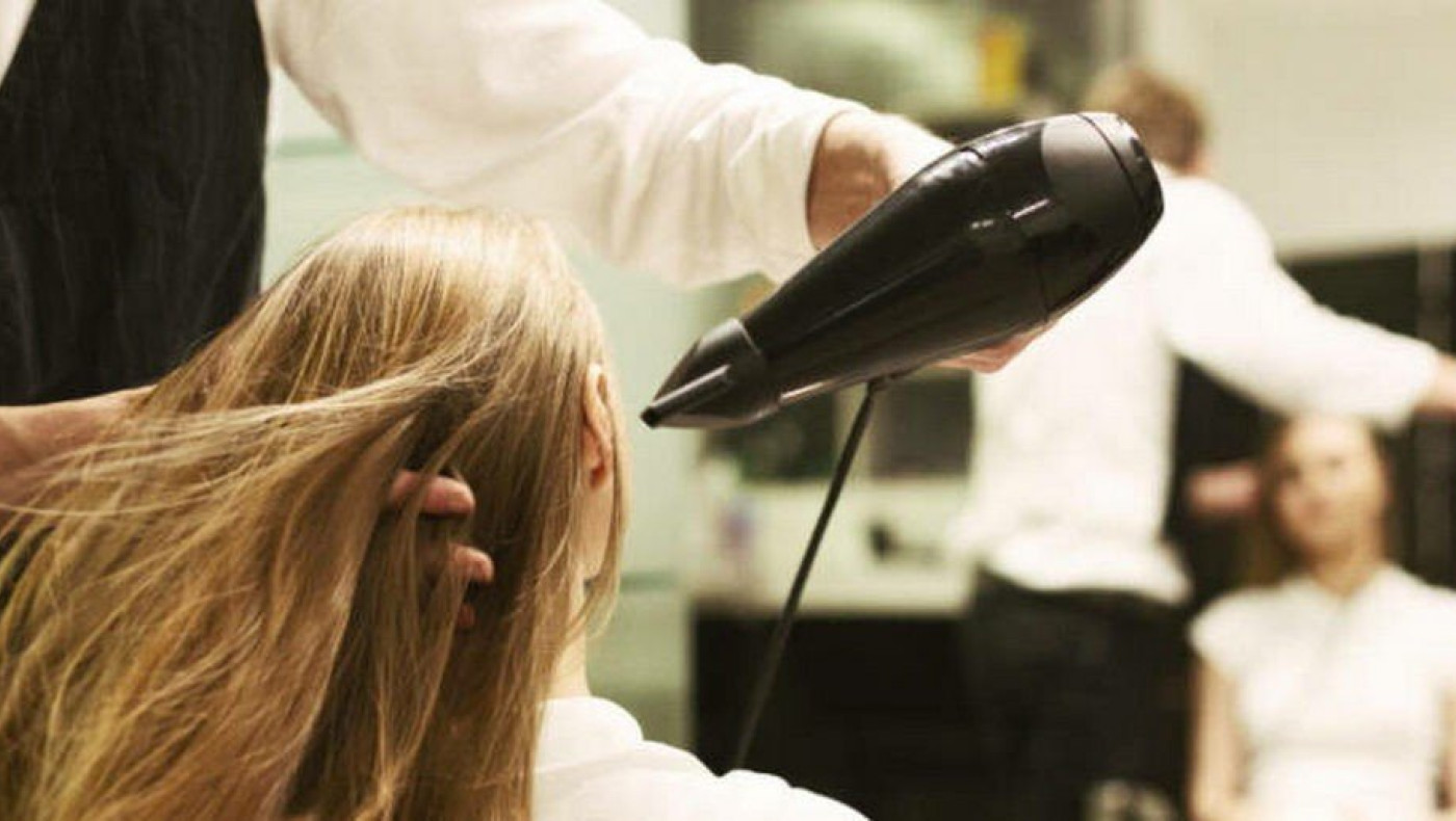 Ενεργειακή Κρίση: Άρχισαν οι απολύσεις - Κινδυνεύει με «λουκέτο» ένα στα τρία κομμωτήρια