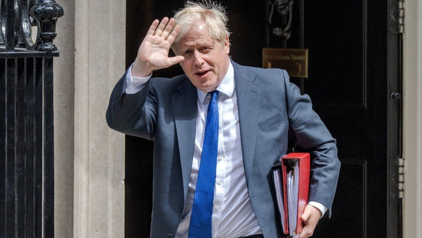 Ο Μπόρις Τζόνσον έφυγε άρον-άρον από την Καραϊβική για να διεκδικήσει την πρωθυπουργία