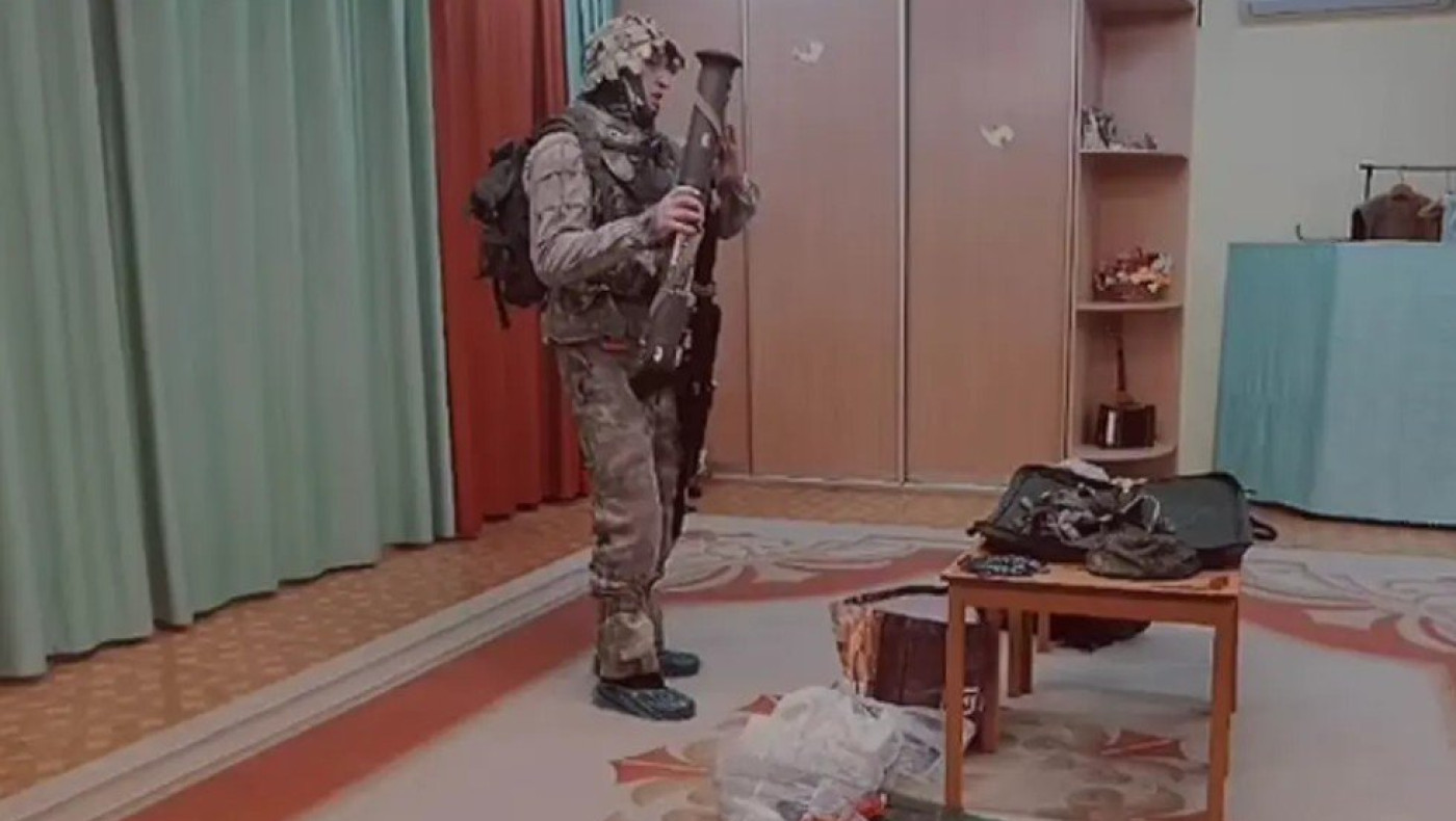 Πόλεμος στην Ουκρανία: Μαθαίνουν σε 4χρονα πως να χρησιμοποιούν AK-47 και εκτοξευτήρες χειροβομβίδων