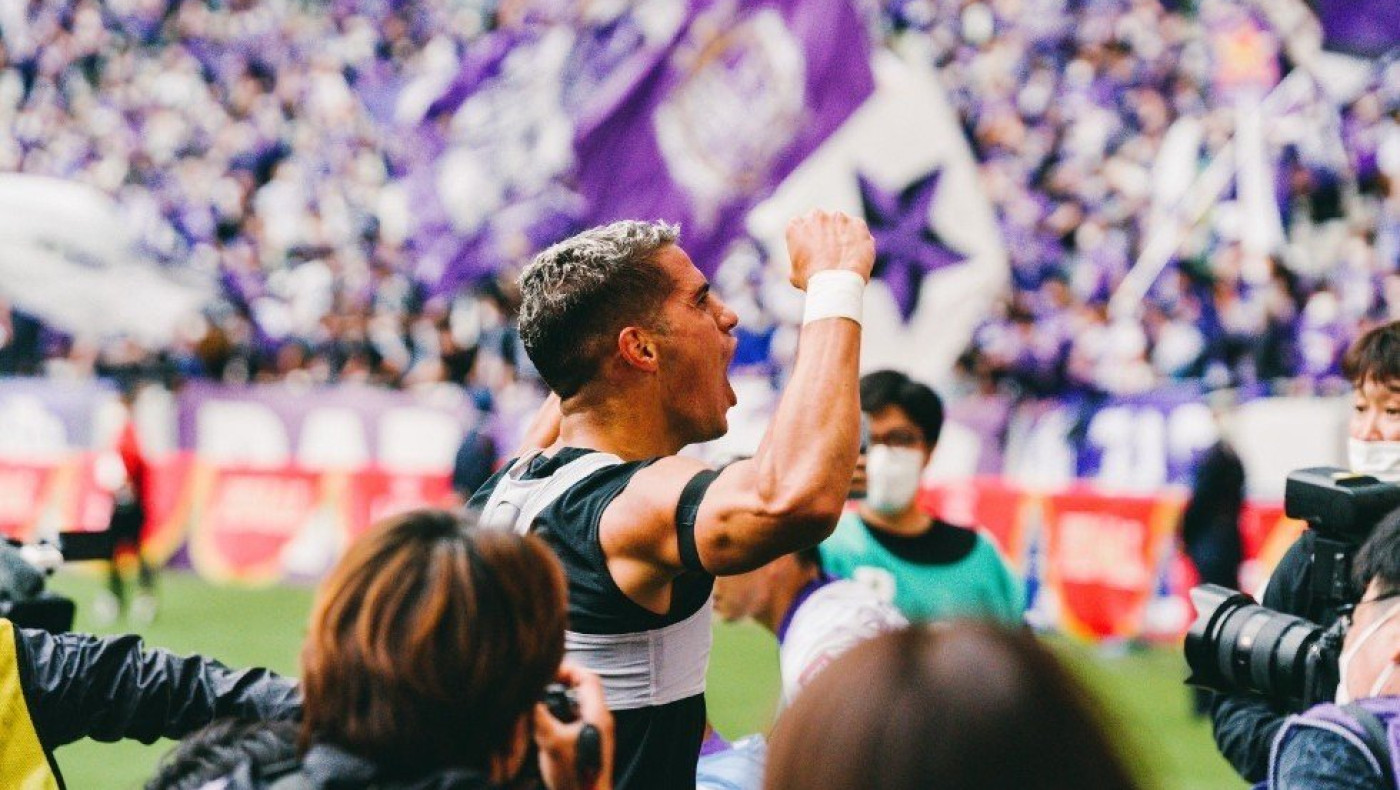 Ο Πιέρος Σωτηρίου έδωσε το Λιγκ Καπ στη Χιροσίμα με δύο γκολ στις καθυστερήσεις