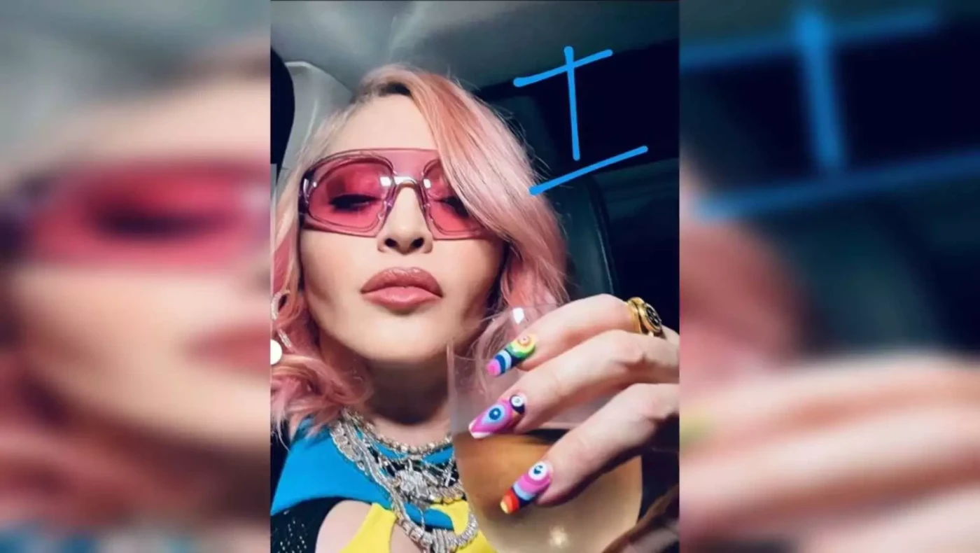 Μαντόνα: «'Ελεγαν εμένα πόρνη, αλλά τώρα η Καρντάσιαν ποζάρει με γυμνά οπίσθια στα εξώφυλλα»