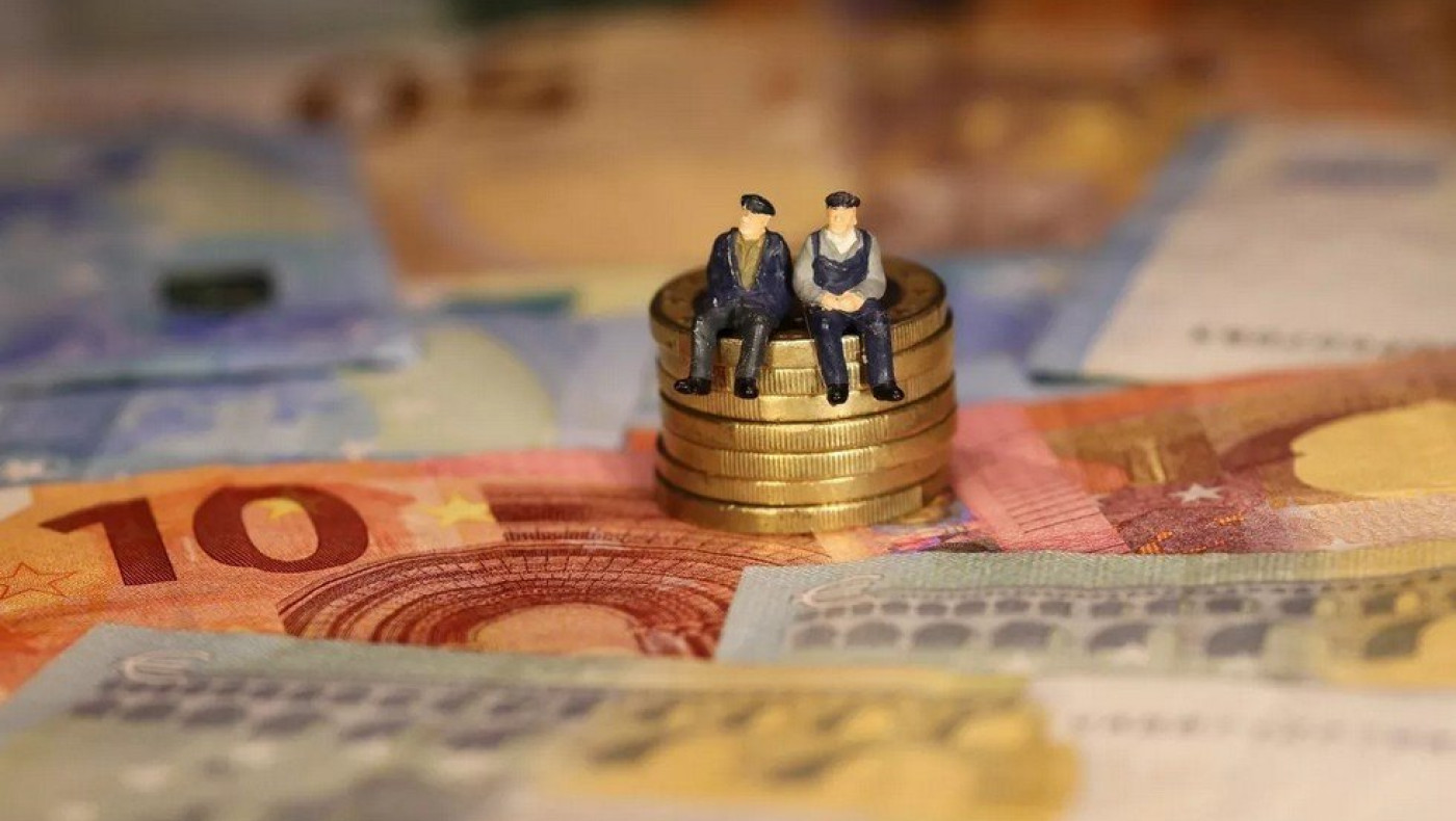 Νωρίτερα οι αυξήσεις στις συντάξεις – Tι εξετάζεται