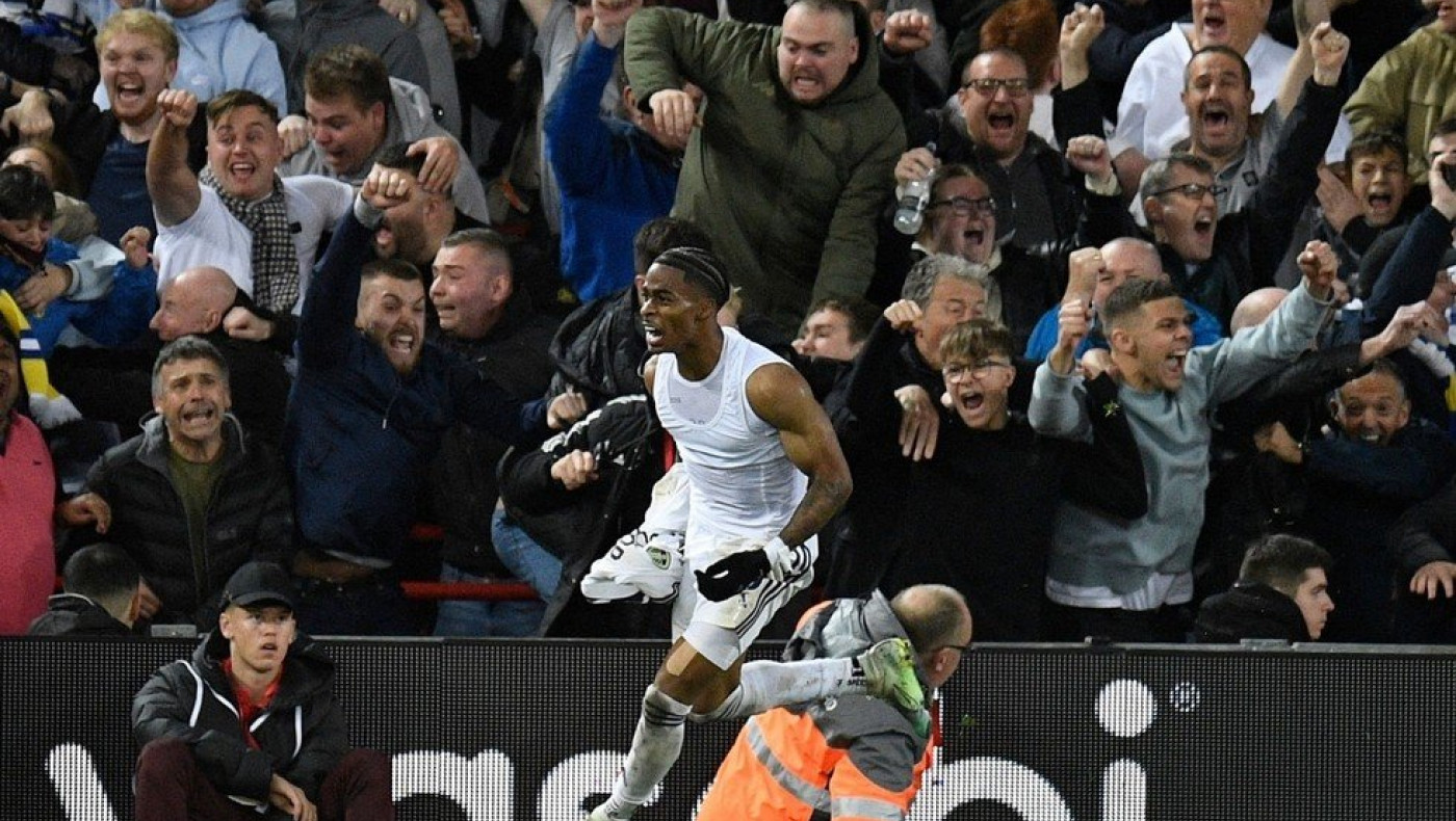 Απέδρασε από το «Ανφιλντ» η Λιντς, στο -13 από την κορυφή η Λίβερπουλ!