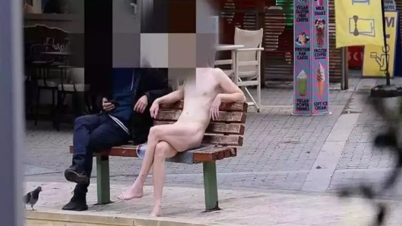 Ηράκλειο: Ολόγυμνος άνδρας τριγυρνούσε στο κέντρο της πόλης και συνελήφθη