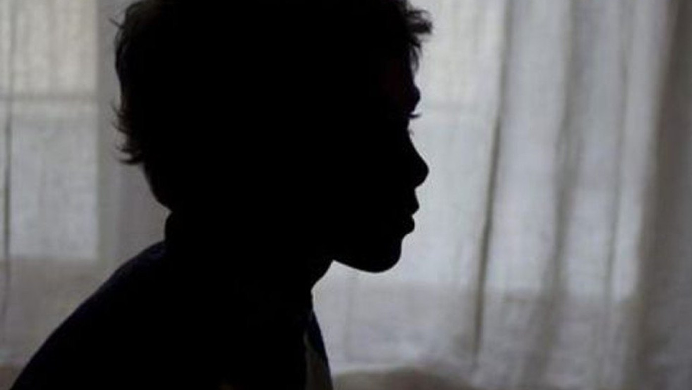 Σοκ στον Βόλο: Ανήλικοι έγδυσαν και βιντεοσκοπούσαν παιδί με αναπηρία