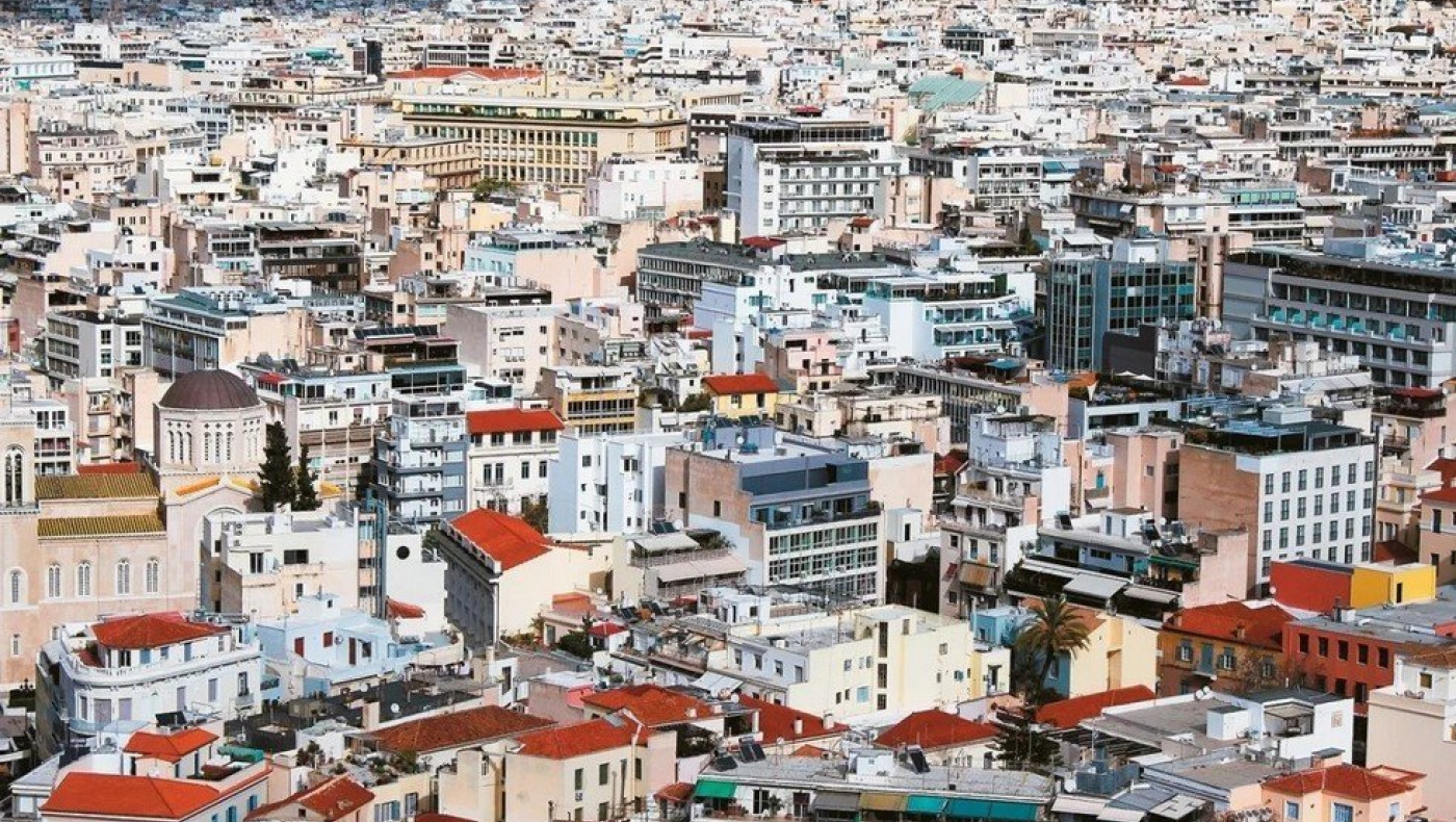 Eurostat: Σε ποια ηλικία οι Έλληνες «αφήνουν» το σπίτι των γονιών τους