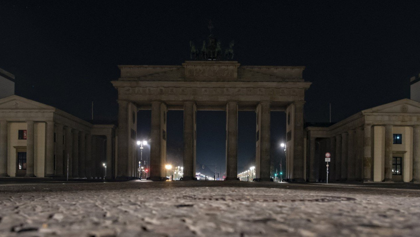 Reuters: Η Γερμανία ετοιμάζεται για διακοπές ρεύματος και capital controls